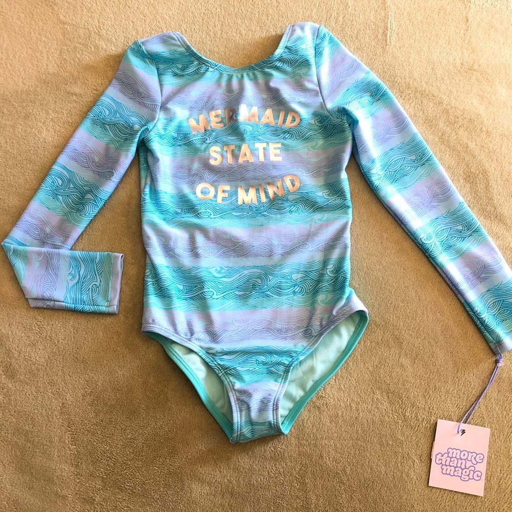 Girl long sleeve swimsuit size 6 new